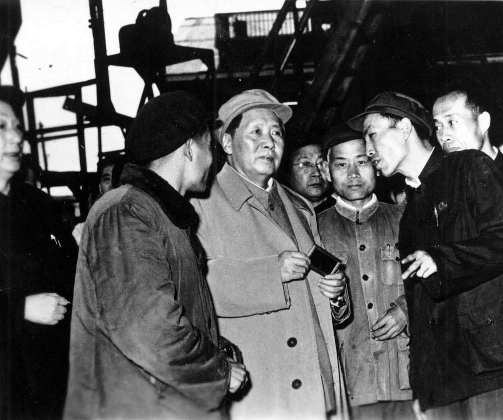 毛主席视察兴发娱乐